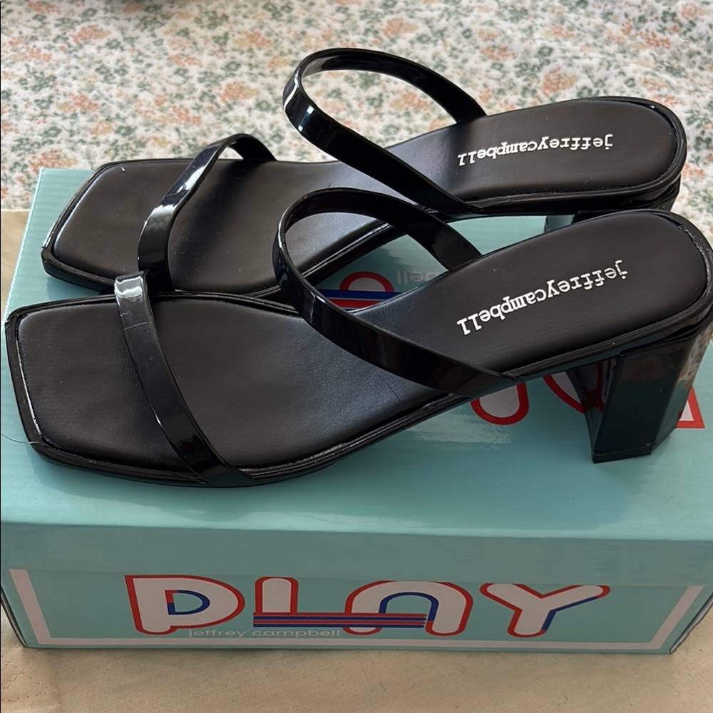 Jeffrey Campbell Black Heeled Sandals Sleek Design